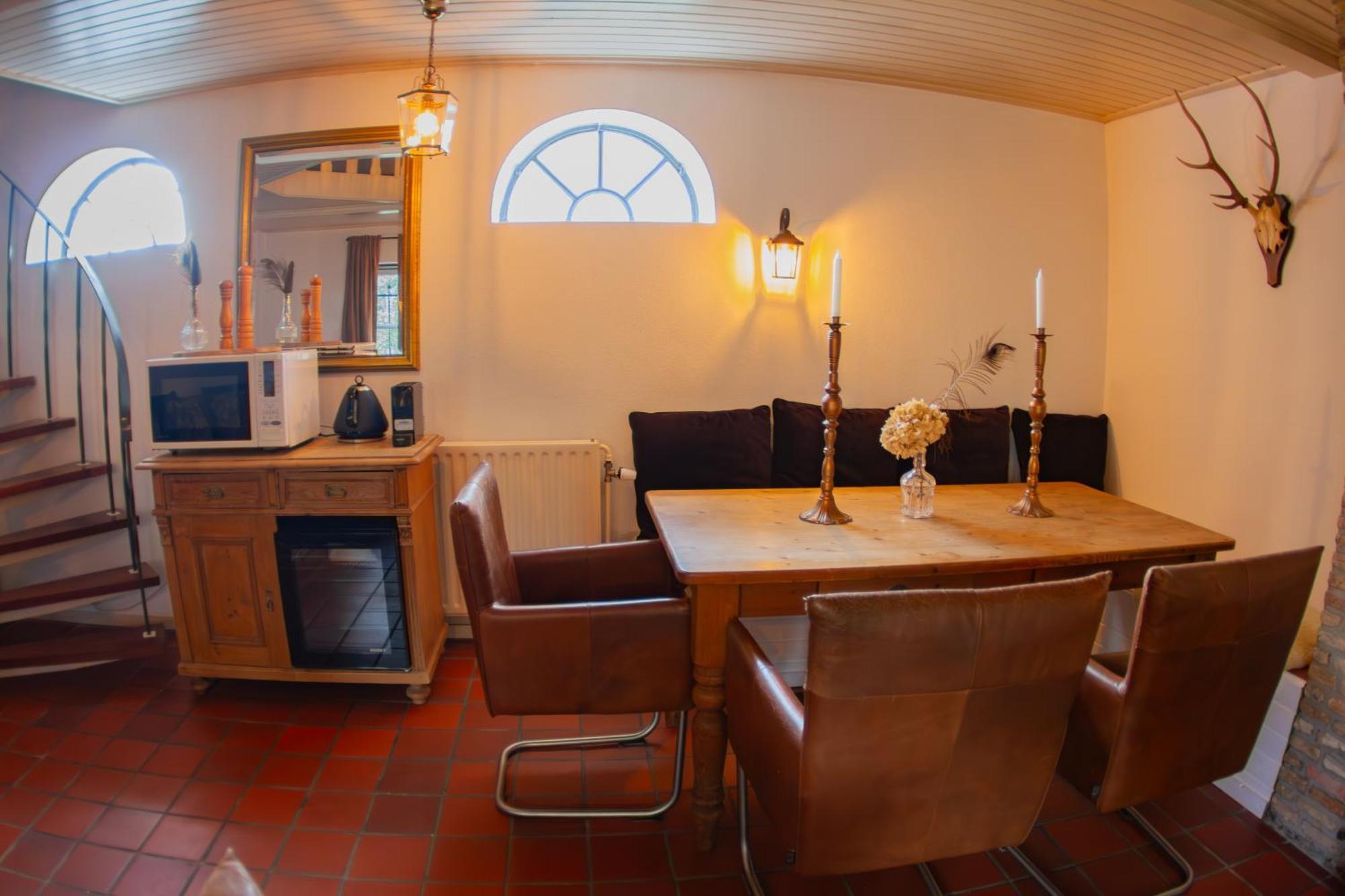 De Oude Pastorie Macharen Bed & Breakfast ภายนอก รูปภาพ