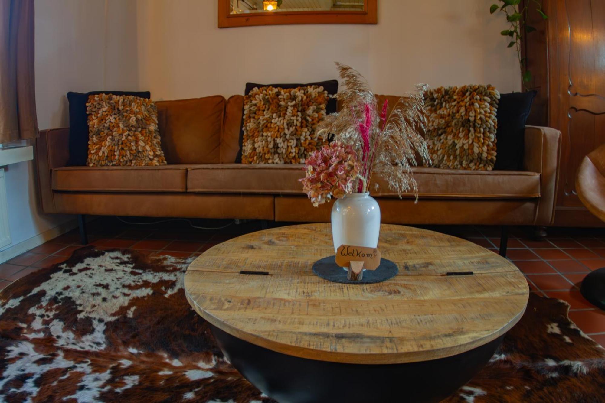 De Oude Pastorie Macharen Bed & Breakfast ภายนอก รูปภาพ