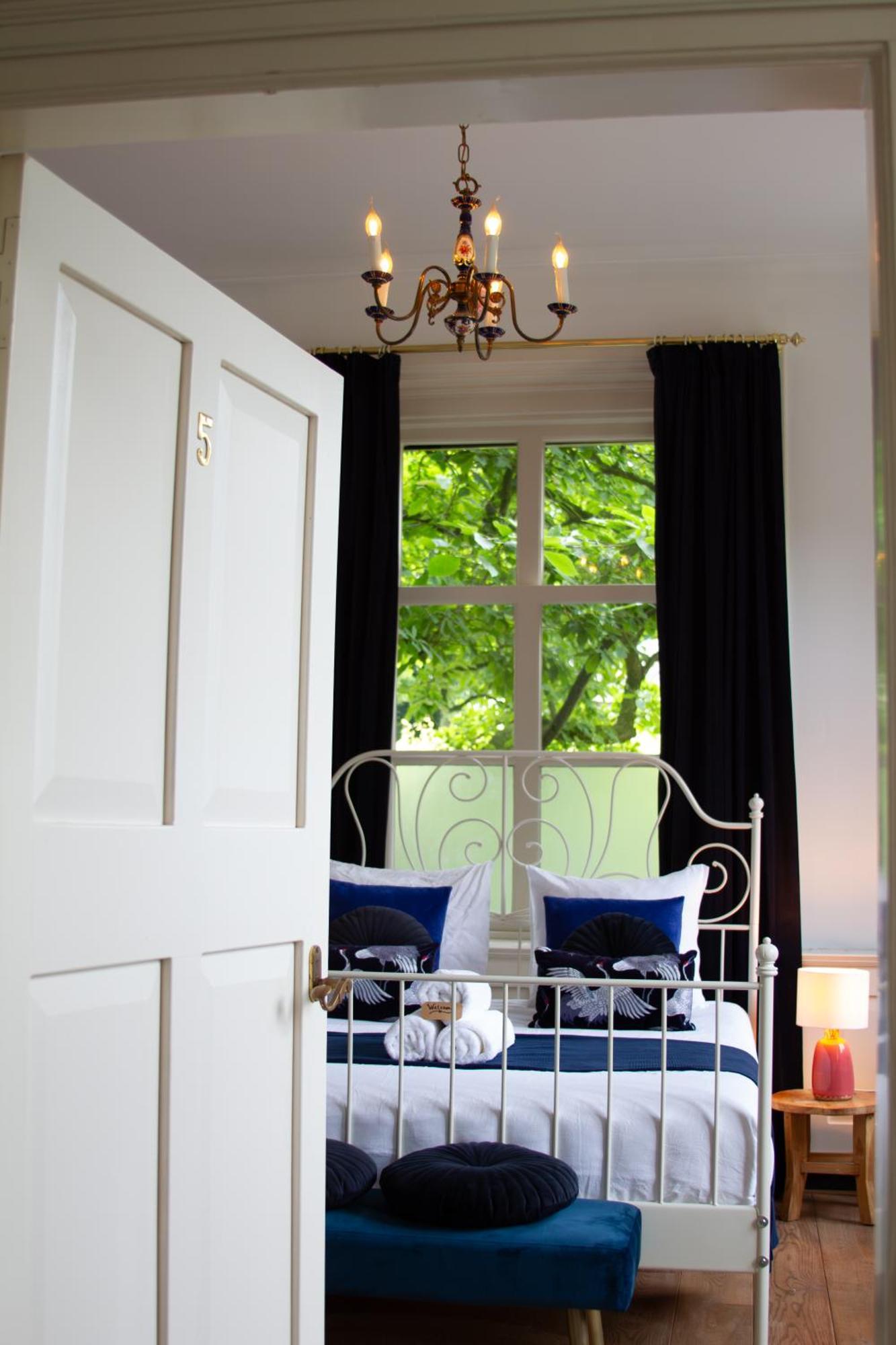 De Oude Pastorie Macharen Bed & Breakfast ภายนอก รูปภาพ
