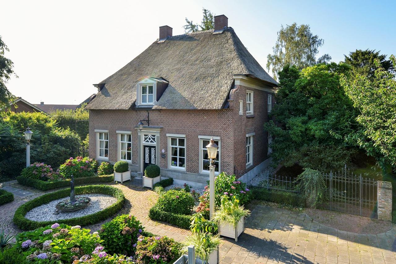 De Oude Pastorie Macharen Bed & Breakfast ภายนอก รูปภาพ